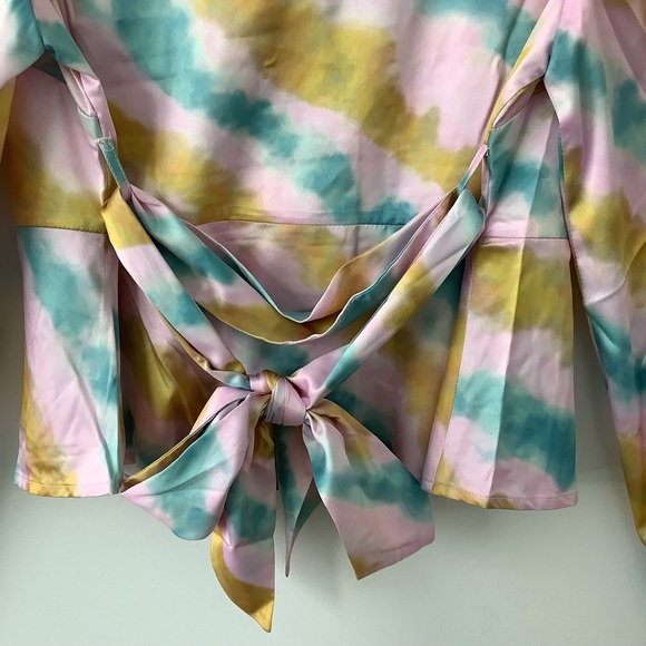 NWT KENDALL And KYLIE womens summer colour Tie Dye Blouse Lightweight Size L - Picture 7 of 8